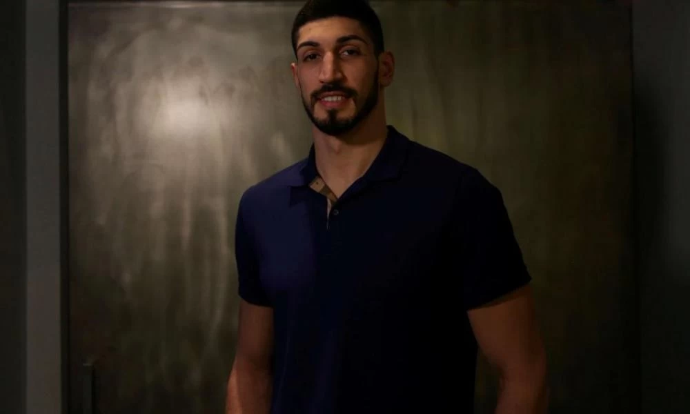 To twitter "έριξε μαύρο" σε διαδικτυακή σελίδα που απειλούσε τον Καντέρ